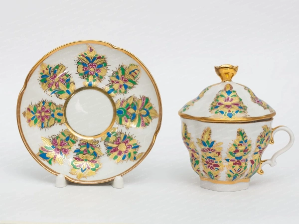 Чашка с блюдцем с крышкой форма Подарочная-2, рисунок Фантастические цветы